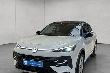 VW T-Roc 1.551 km 37.990 &euro; Husum 25813