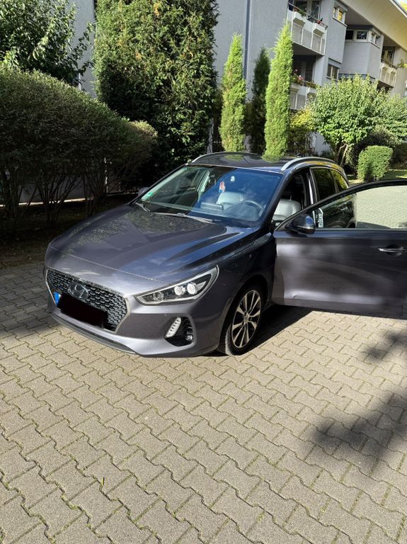 Hyundai i30 77.500 km 15.499 € Mannheim 68199