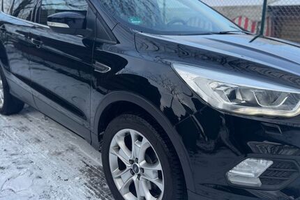 Ford Kuga 122.527 km 10.999 &euro; Mittenwalde 15749