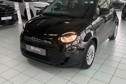 Fiat 500e 8.684 km 13.990 &euro; Hamburg 22525