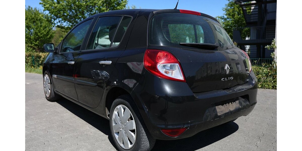 Renault Clio 1.5 dCi Authentique 1.HAND / TÜV-AU-02.2027 260.000 km 1.402 &euro; Hamm 59077