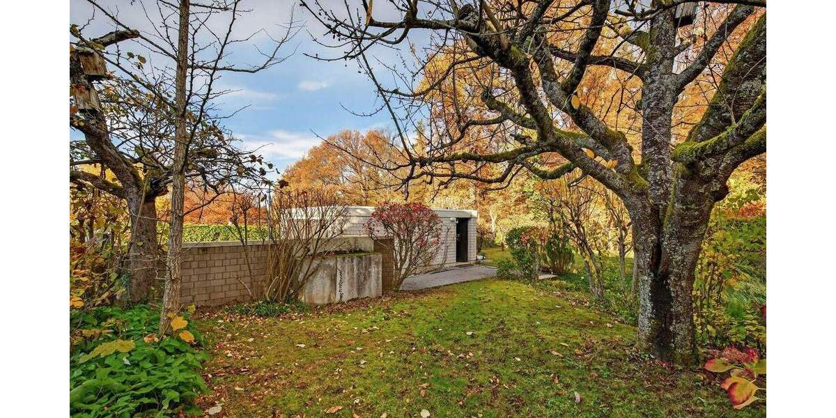 Einfamilienhaus Waldbronn / Etzenrot Etzenrot - 9 Zimmer, 252 m&sup2;, 895.000&euro; | Angebot:24736320