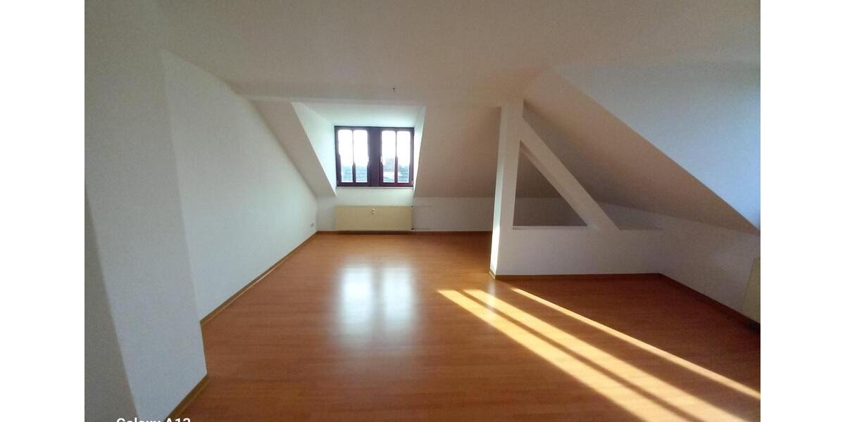 Dachgeschoßwohnung Oschatz - 1 Zimmer, 70 m&sup2;, 495&euro; | Angebot:25148250