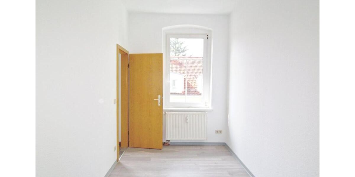 Renovierte, helle 3-Raum-Wohnung mit Einbauküche 3 zimmer