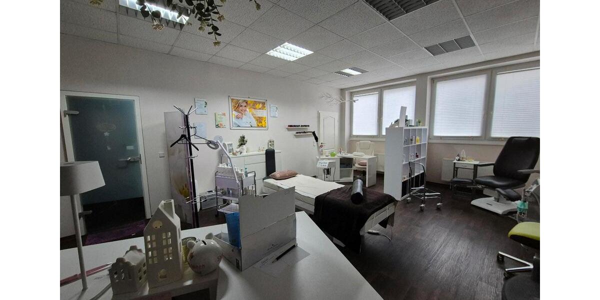 Klimatisiertes Studio inkl. Küche zimmer