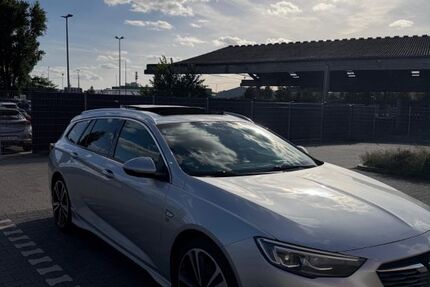 Opel Insignia 152.000 km 15.900 &euro; Düsseldorf 40468