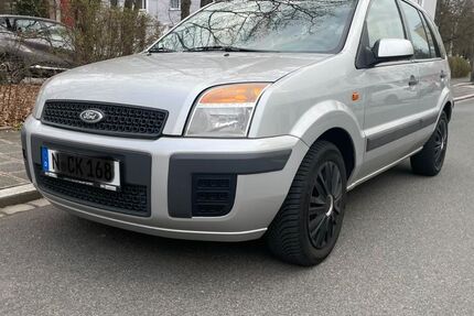 Ford Fusion 149.000 km 3.890 &euro; Nürnberg 90471