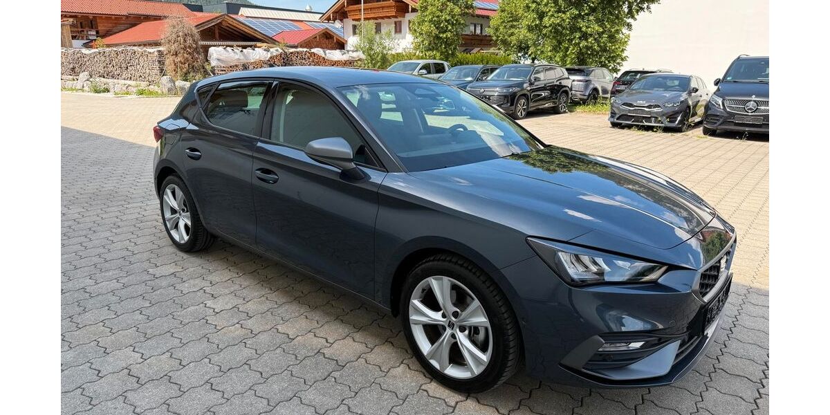 Seat Leon 4.315 km 25.500 &euro; Bischofswiesen 83483