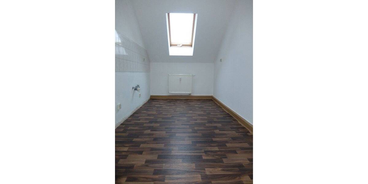 Etagenwohnung Döbeln Sörmitz - 2 Zimmer, 59 m&sup2;, 302&euro; | Angebot:26642329