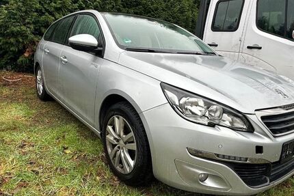 Peugeot 308 152.000 km 3.999 &euro; Osnabrück 49084
