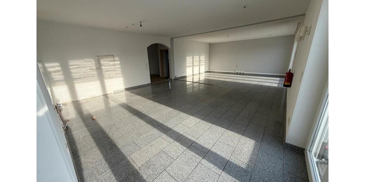 Gewerbeobjekt Holzwickede - 1.500&euro; | Angebot:24468594