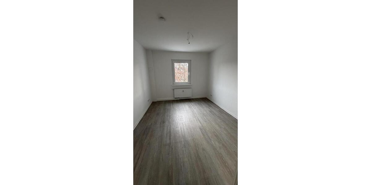 Etagenwohnung Aschersleben - 3 Zimmer, 53 m&sup2;, 399&euro; | Angebot:25137963