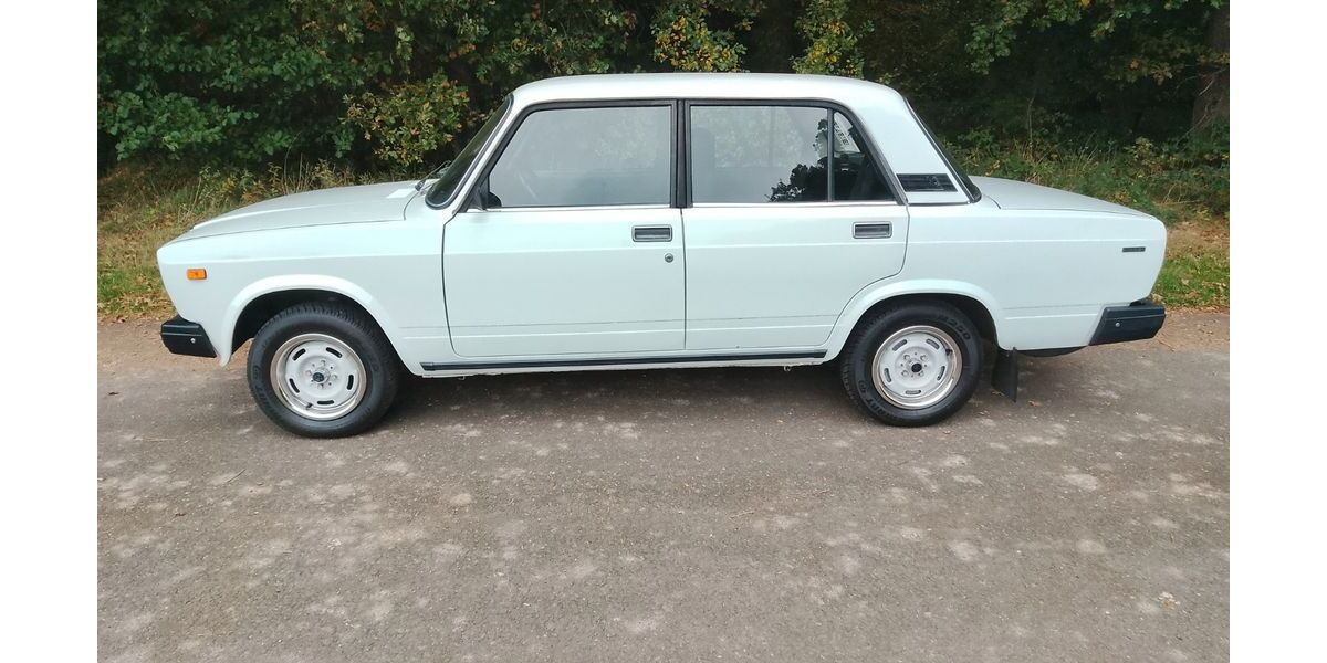 Lada 2107 35.100 km 7.500 &euro; Spelle 48480