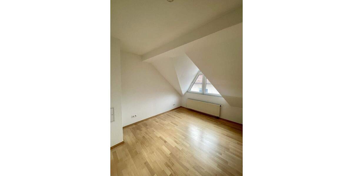 Etagenwohnung Kaiserslautern Innenstadt - 3 Zimmer, 80 m&sup2;, 720&euro; | Angebot:25247823
