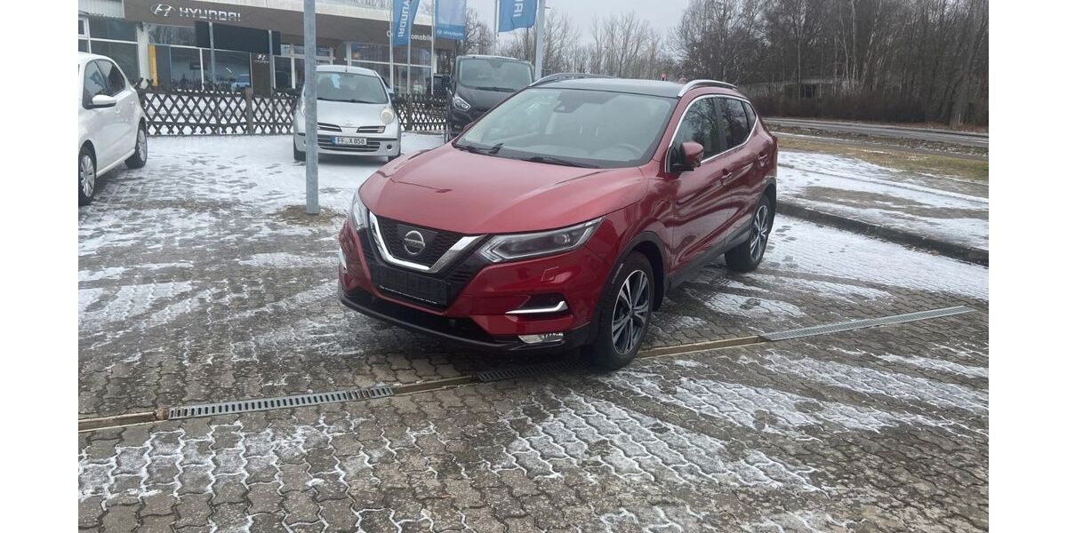Nissan Qashqai 79.500 km 14.990 &euro; Frankfurt 15234