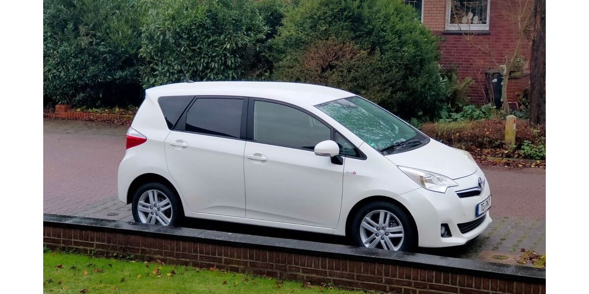 Toyota Verso-S 146.000 km 8.790 &euro; Ibbenbüren 49479