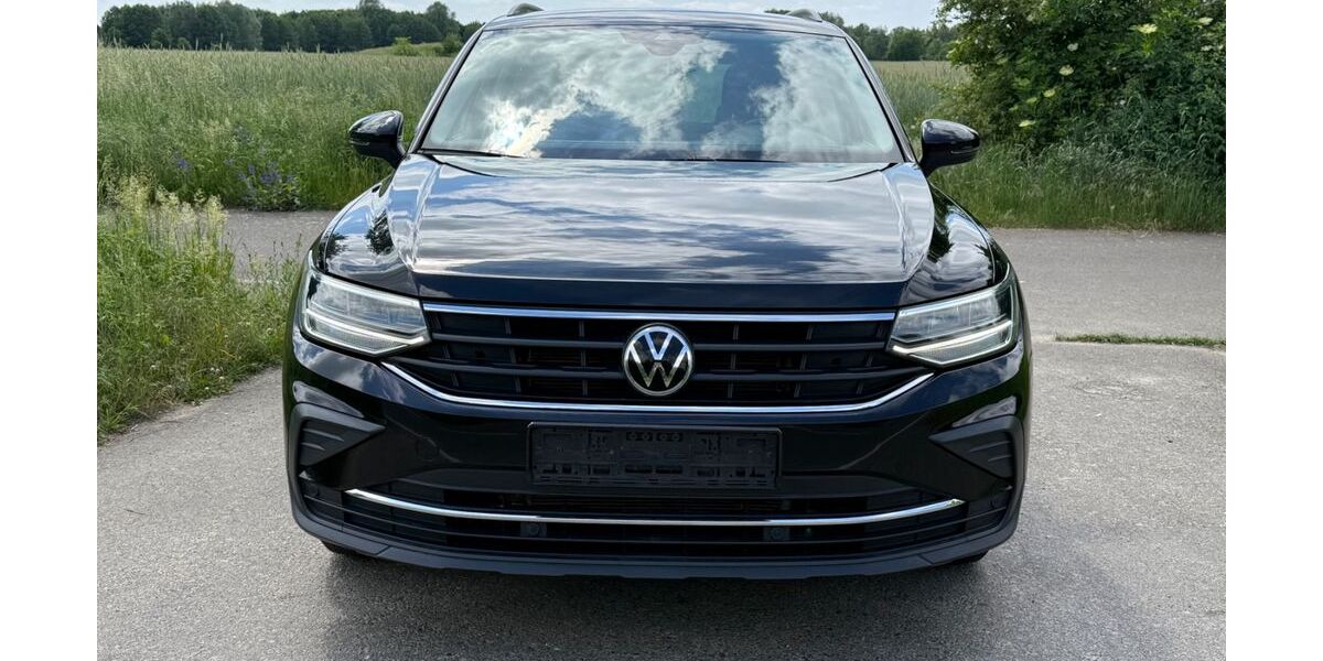 VW Tiguan 121.500 km 17.900 &euro; Berlin 13051