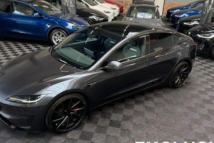 Tesla Model 3 21.000 km 49.750 € Emsbüren 48488