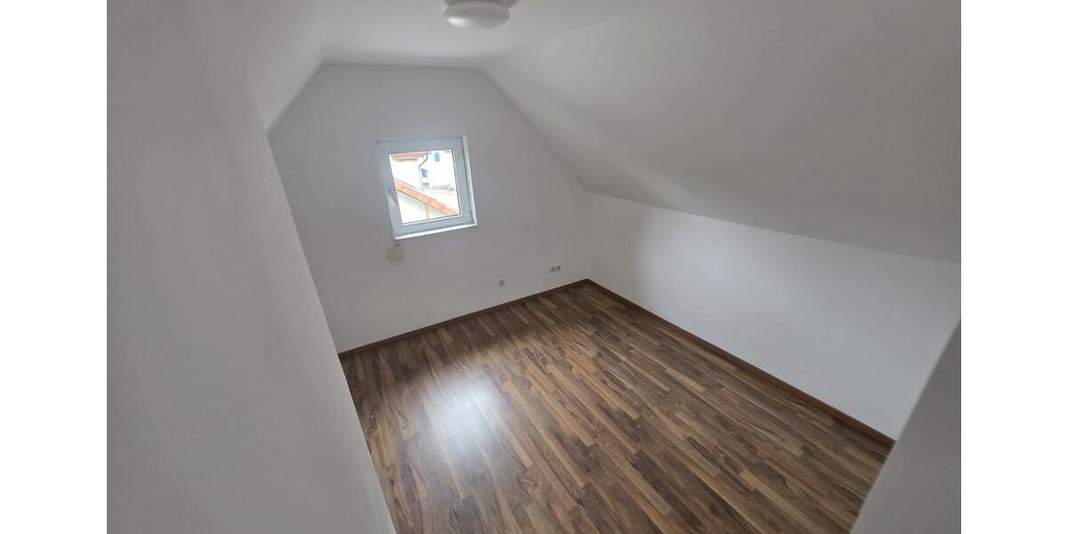 Einfamilienhaus Bolanden - 7 Zimmer, 120 m&sup2;, 290.000&euro; | Angebot:26893232