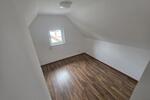Einfamilienhaus Bolanden - 7 Zimmer, 120 m&sup2;, 290.000&euro; | Angebot:26893232