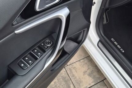 Kia ceed Sportswagon 83.000 km 15.900 &euro; Büdingen 63654