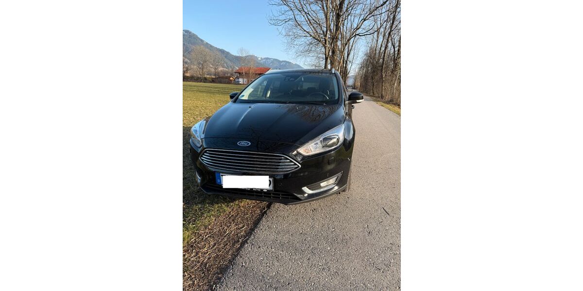 Ford Focus 121.596 km 10.390 &euro; Gaißach 83674