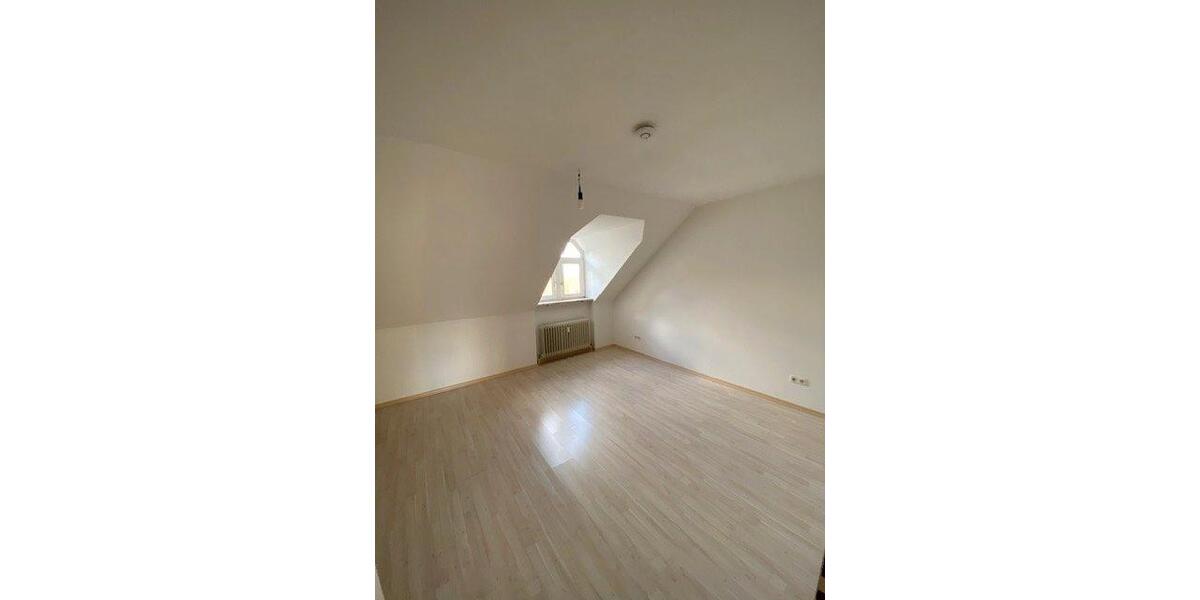 Dachgeschoßwohnung München Moosach - 2 Zimmer, 59 m&sup2;, 435.000&euro; | Angebot:26124078