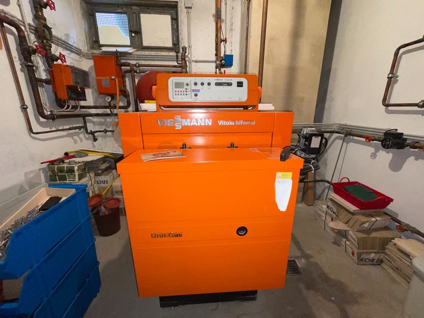 ++ RESERVIERT ZWEIFAMILIENHAUS Einliegerwohnung Terrasse Loggia Doppelgarage Gäste-WC ++ 8 zimmer