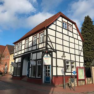 AUSBAUEN. WOHNEN. KASSIEREN. - Wohn- & Geschäftshaus Bad Münder am Deister | Angebot:27337567