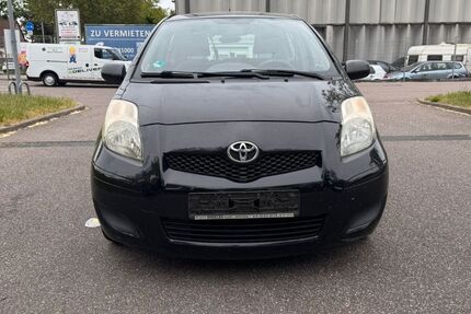 Toyota Yaris 161.000 km 1.700 &euro; Karlsruhe 76185