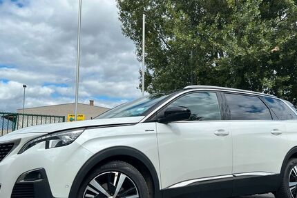 Peugeot 5008 178.781 km 16.000 &euro; Berlin 10627