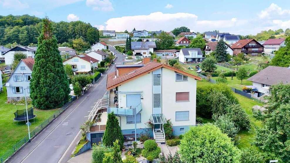 Haus zum Kaufen in Hungen 665.000 € 380 m²