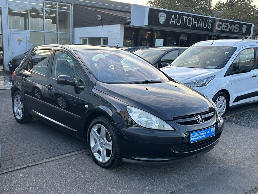 Peugeot 307 156.336 km 3.990 € Königswinter 53639