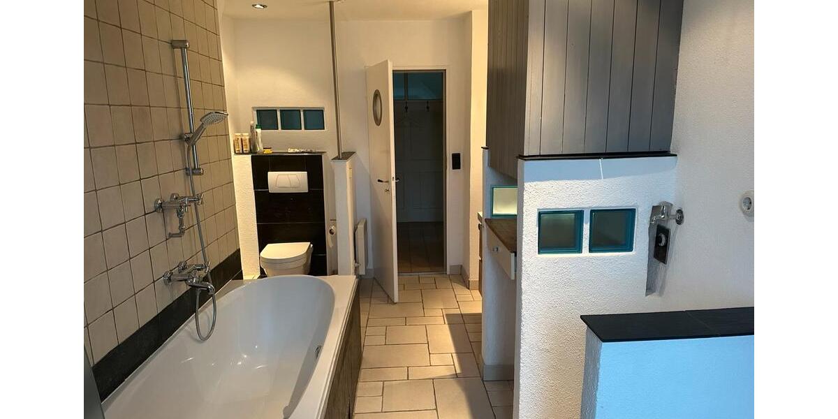 Dachgeschoßwohnung Regensburg Brandlberg - 3 Zimmer, 88 m&sup2;, 1.450&euro; | Angebot:24710663