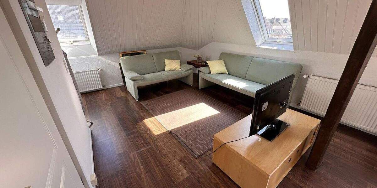 Möblierte Wohnung, gemütliches Altbau-Dachgeschoss Studio 1 zimmer