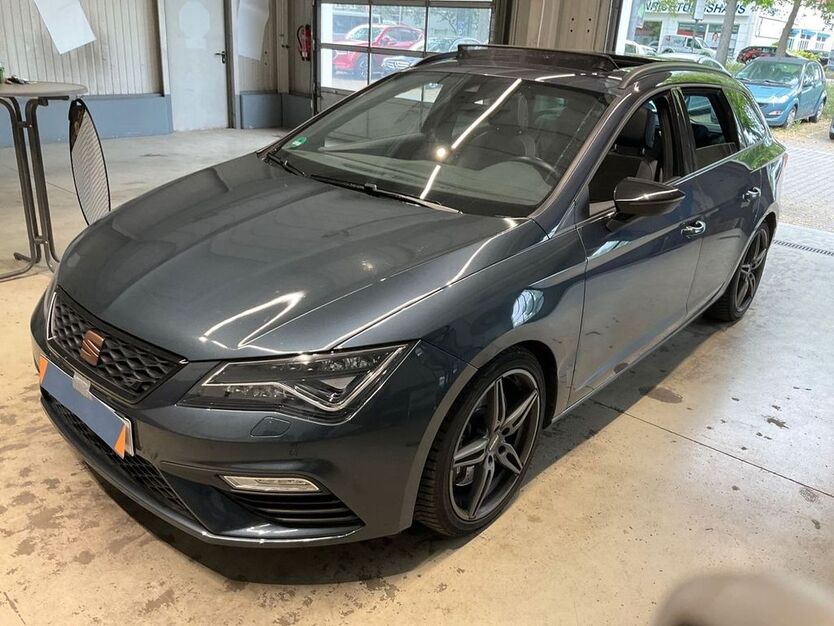 Seat Leon 58.691 km 25.990 € Taucha 04425