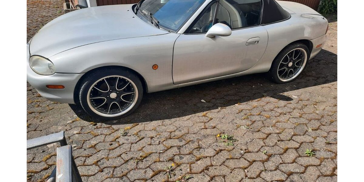 Mazda MX-5 108.902 km 4.490 &euro; Merzig 66663
