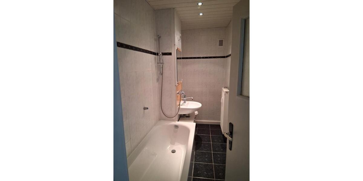 Etagenwohnung Meiningen - 2 Zimmer, 63 m&sup2;, 300&euro; | Angebot:26382584