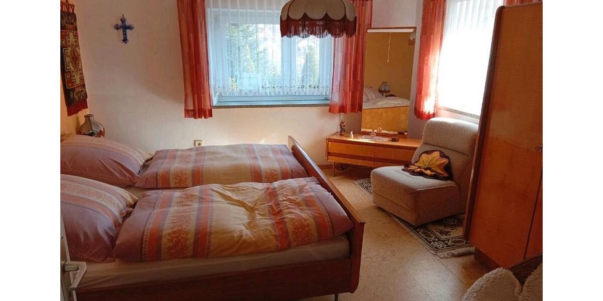 Einfamilienhaus Regen - 8 Zimmer, 200 m&sup2;, 215.000&euro; | Angebot:26780706