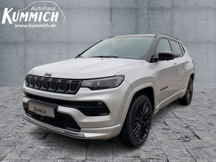 Jeep Compass 28.250 km 28.990 € Aalen-Dauerwang 73457