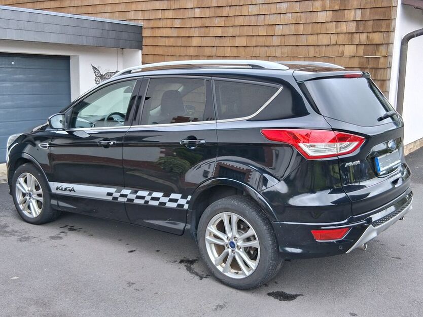 Ford Kuga 102.000 km 14.700 € Sinntal 36391