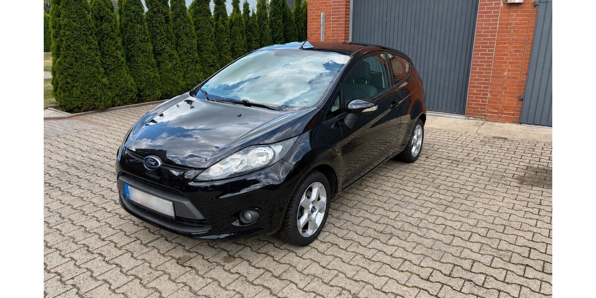 Ford Fiesta 162.500 km 3.000 &euro; Haren Ems 49733