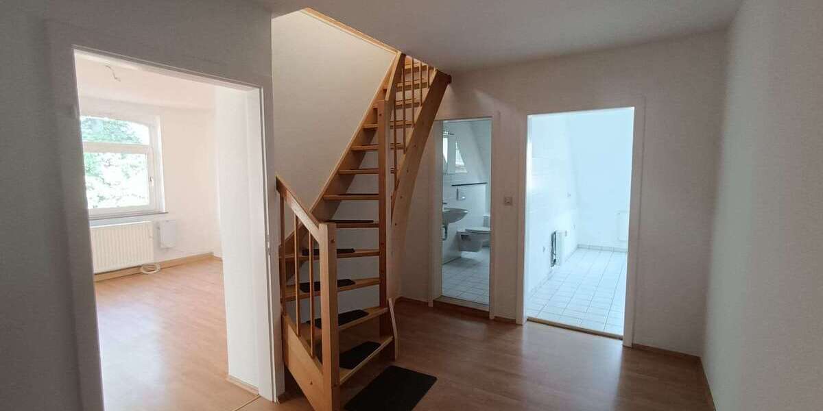 Etagenwohnung Langenhagen Weiherfeld - 3 Zimmer, 80 m&sup2;, 800&euro; | Angebot:26801566