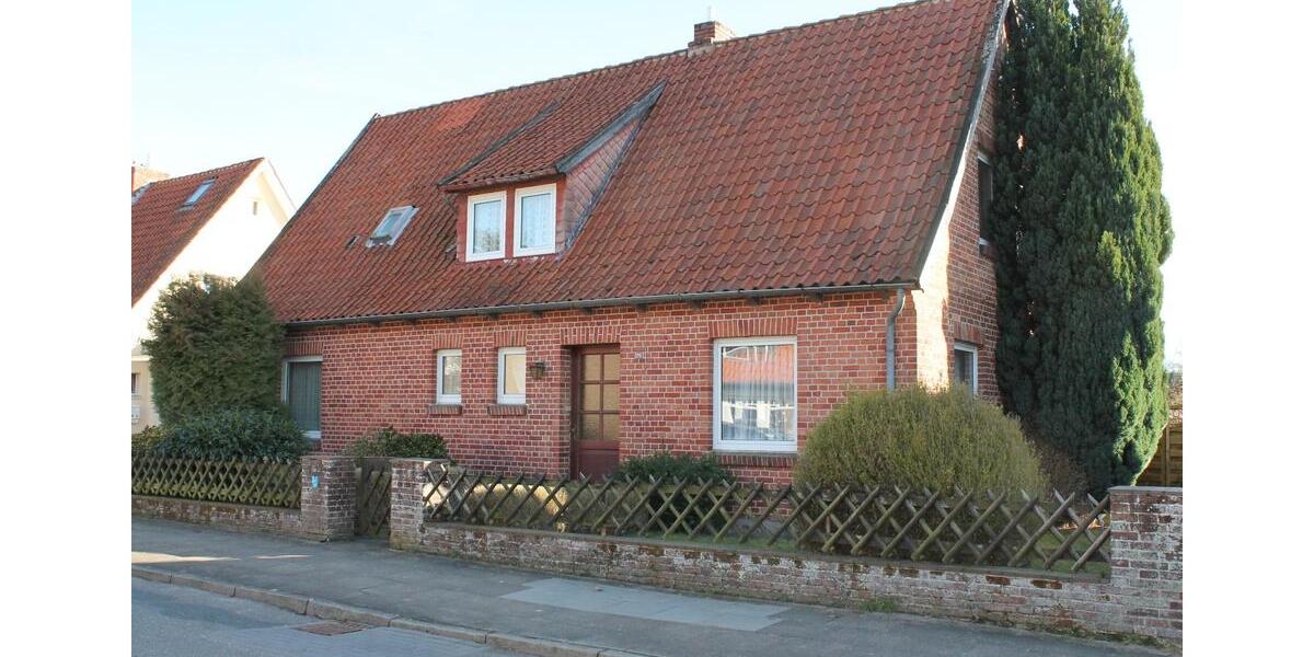 Einfamilienhaus Bad Bevensen - 7 Zimmer, 139 m&sup2;, 183.000&euro; | Angebot:25472246