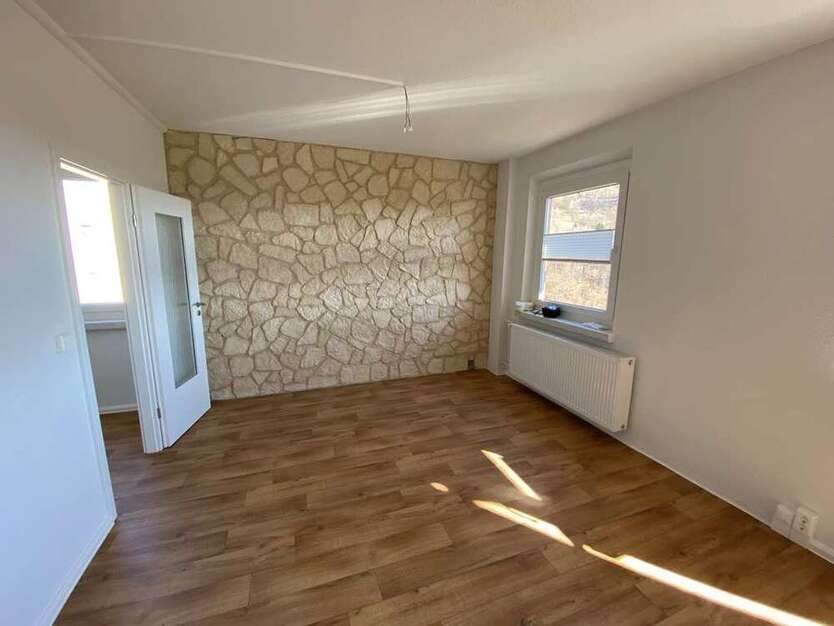 Wohnung zum Mieten in Suhl 455,87 € 67.78 m²