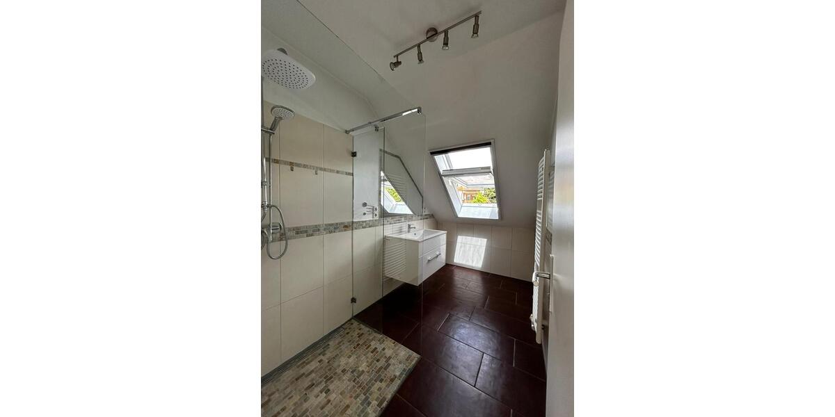 Dachgeschoßwohnung Neuenstein - 4 Zimmer, 83 m&sup2;, 305.000&euro; | Angebot:26919959
