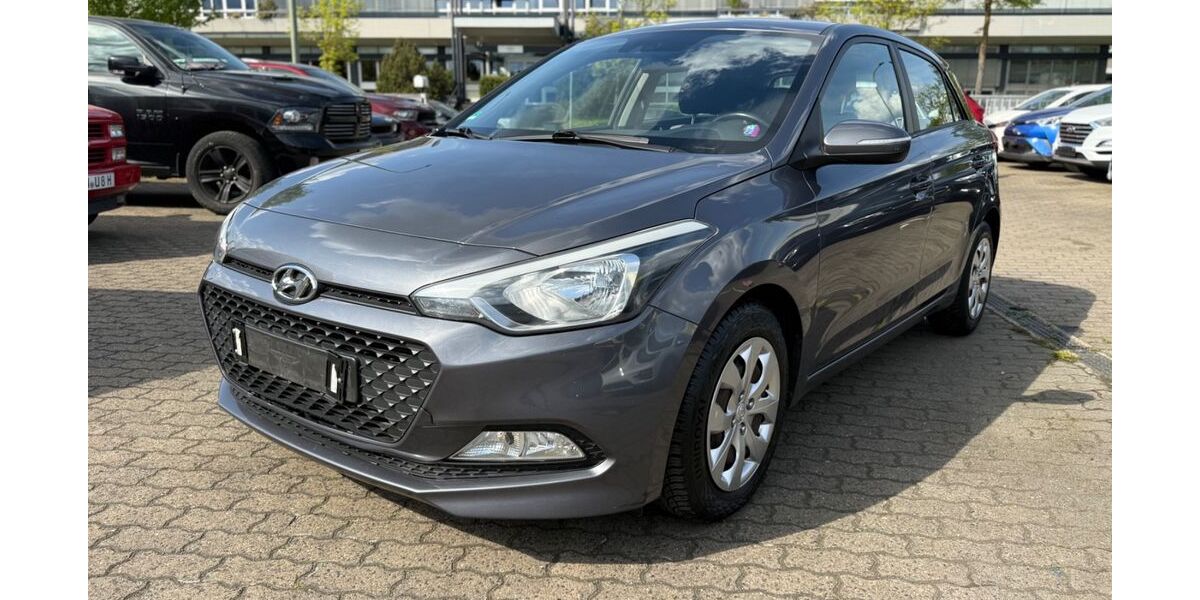 Hyundai i20 222.156 km 4.999 &euro; Hanau 63452