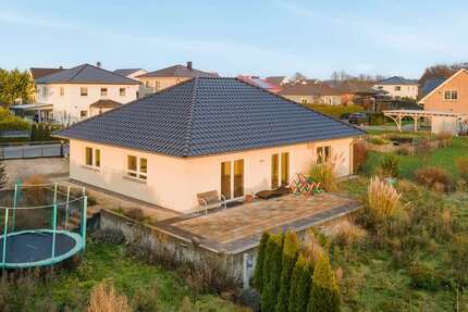 Haus Klosterdorf Klosterdorf - 4 Zimmer, 135 m&sup2;, 499.000&euro; | Angebot:25431316