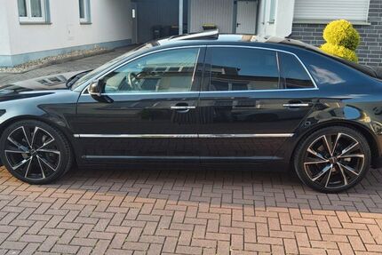 VW Phaeton 246.000 km 10.900 &euro; Dinslaken 46539