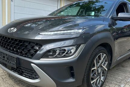 Hyundai KONA 129.000 km 14.300 &euro; Berlin 13403
